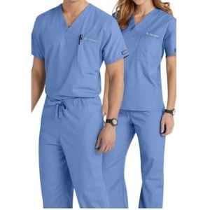 UNISEX Chest Pocket V-Neck Scrub Top
